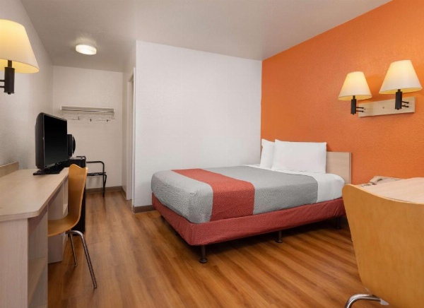 Motel 6 San Luis Obispo North image 10