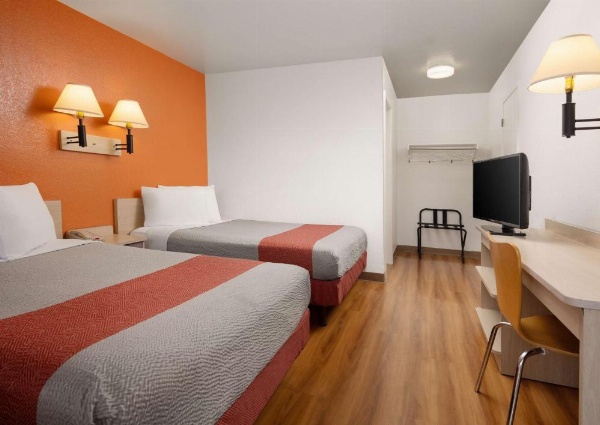 Motel 6 San Luis Obispo North image 12