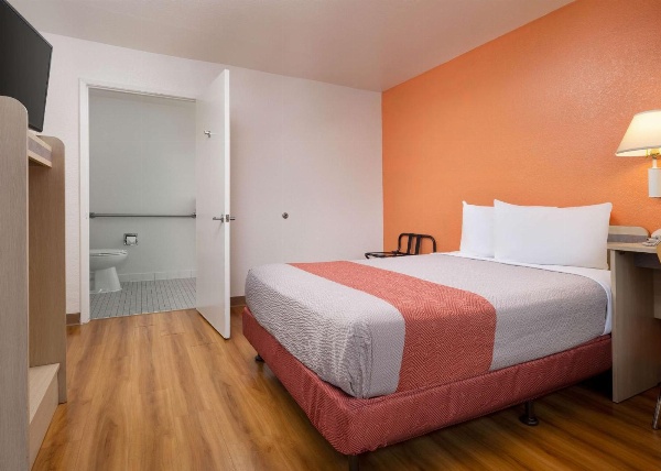 Motel 6 San Luis Obispo North image 6